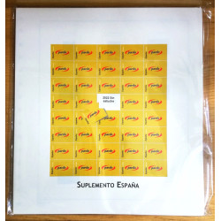 Año 2022 con estuches transparentes