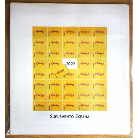 Año 2022 con estuches transparentes